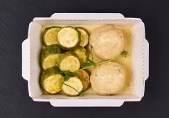 Тефтели из индейки с кабачками и отварным рисом