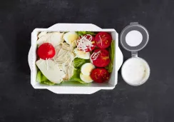 Салат цезарь с куриным филе