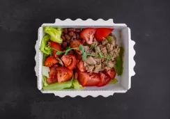 Салат из фасоли с тунцом