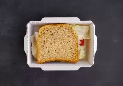 Сэндвич с куриным филе и сыром