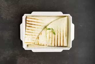 Кесадилья с тунцом