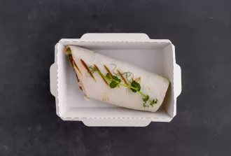 Ролл с омлетом