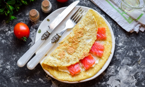 Овсяноблин с творожным сыром и рыбой